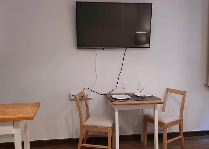 Top Location Gotico דירה